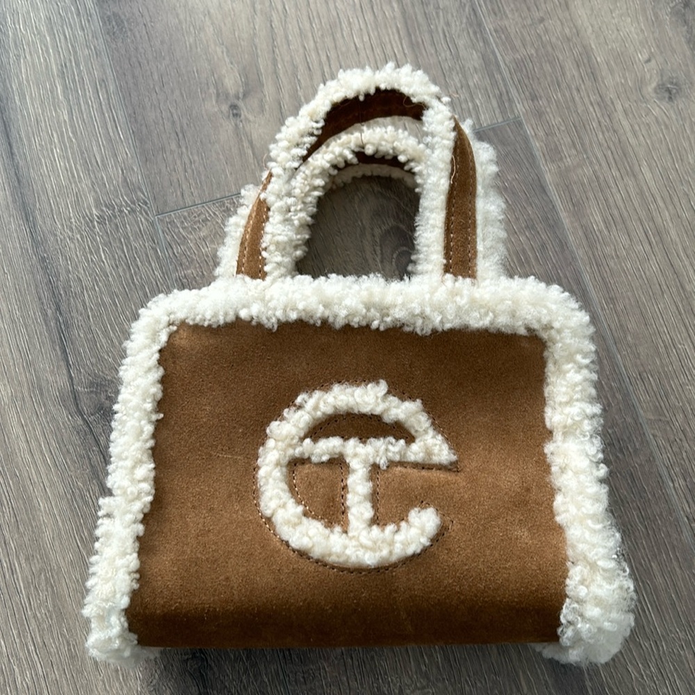 Telfar x Ugg small purse in chestnut - Picture 2 of 10